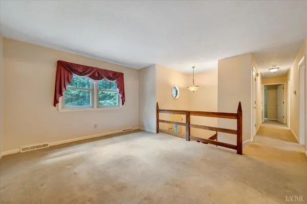 Goode, VA 24556,117 Perry LN