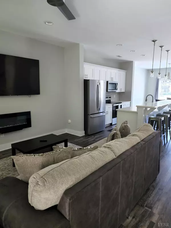 Lynchburg, VA 24502,56 Zentry PL