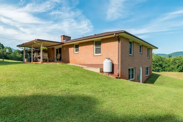 Coleman Falls, VA 24536,1792 Walker RD