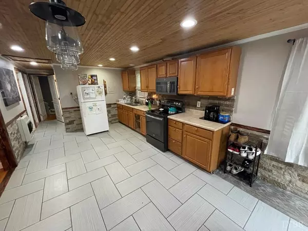 Gretna, VA 24557,1641 Gallows RD