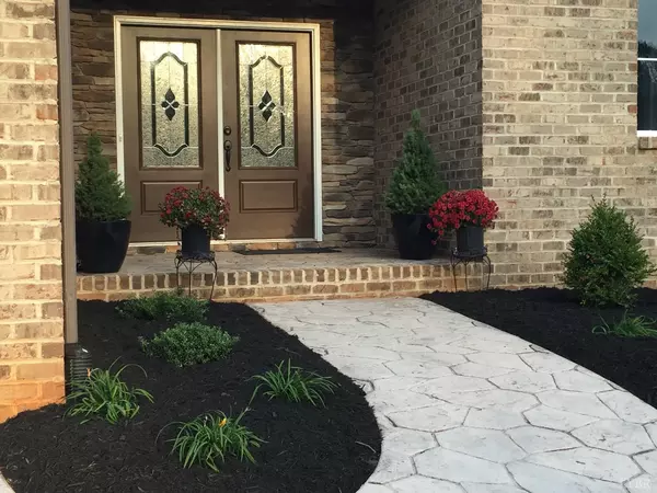 Lynchburg, VA 24502,102 Creekview CT