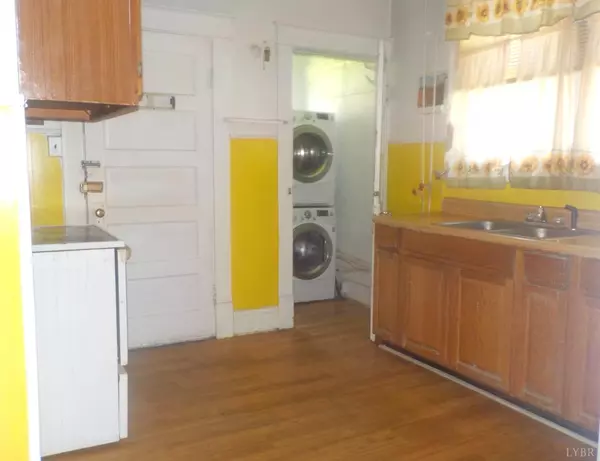 Lynchburg, VA 24504,2137 Main ST