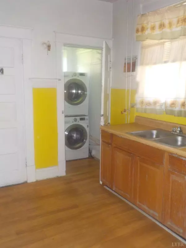 Lynchburg, VA 24504,2137 Main ST