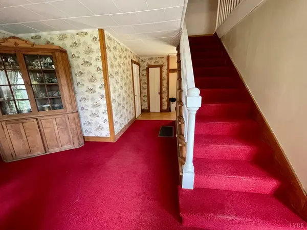 Floyd, VA 24091,1503 Floyd Hwy S