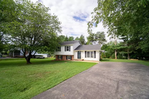 Forest, VA 24551,104 Dinlake CT