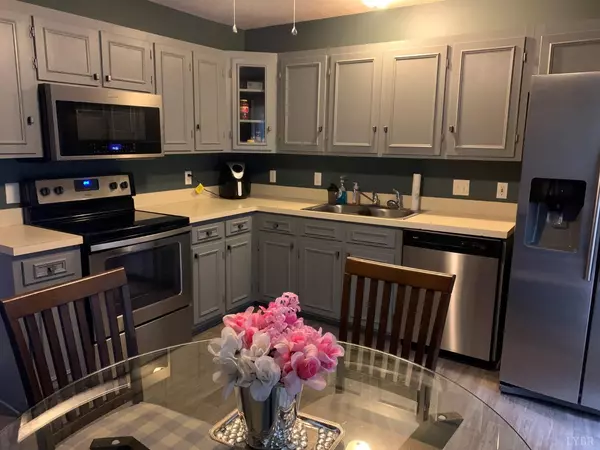 Lynchburg, VA 24502,303 Wexview LN