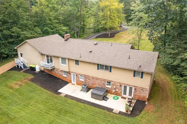 Forest, VA 24551,105 Summerwood LN