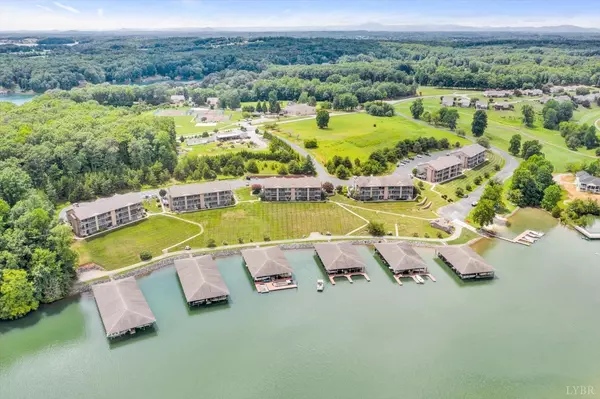 1103 Mariners WAY,  Huddleston,  VA 24104