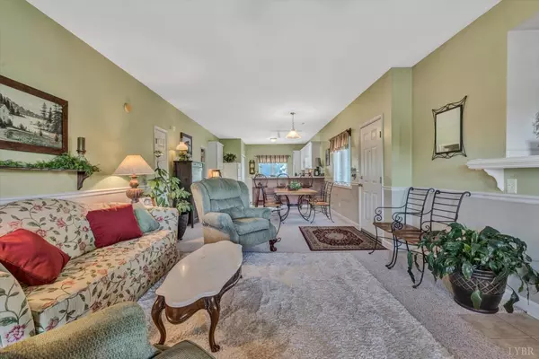 Huddleston, VA 24104,1103 Mariners WAY