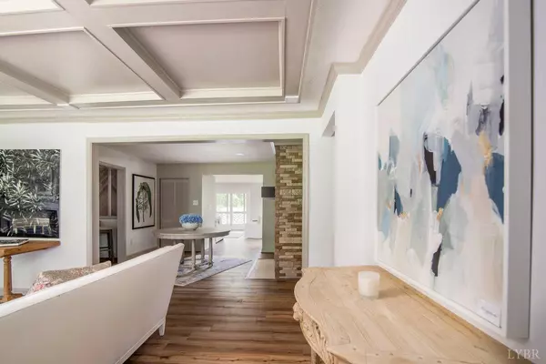 Lynchburg, VA 24502,1044 Greenview DR