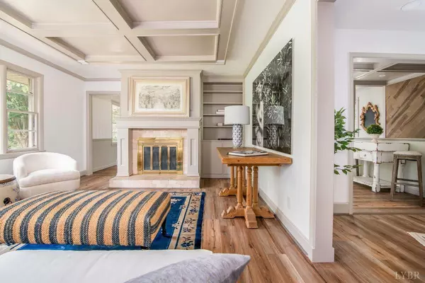 Lynchburg, VA 24502,1044 Greenview DR