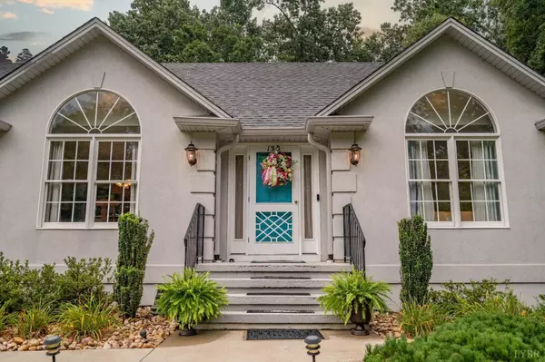 Forest, VA 24551,135 Sailview DR