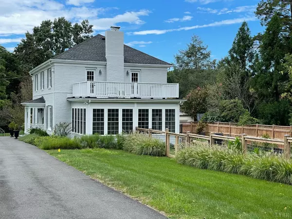 Lynchburg, VA 24503,4404 Boonsboro RD