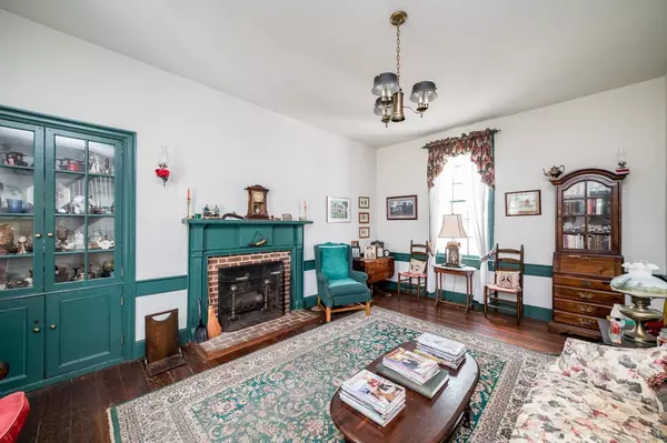 Appomattox, VA 24522,1857 South Fork RD