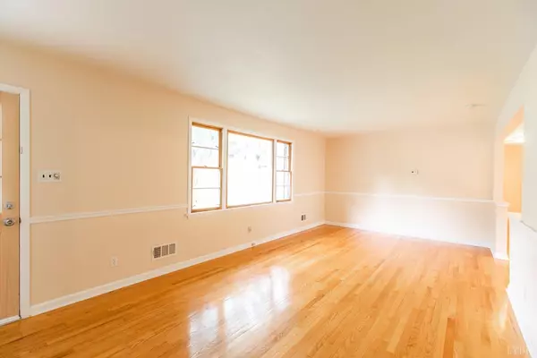 Lynchburg, VA 24502,709 Mohawk DR