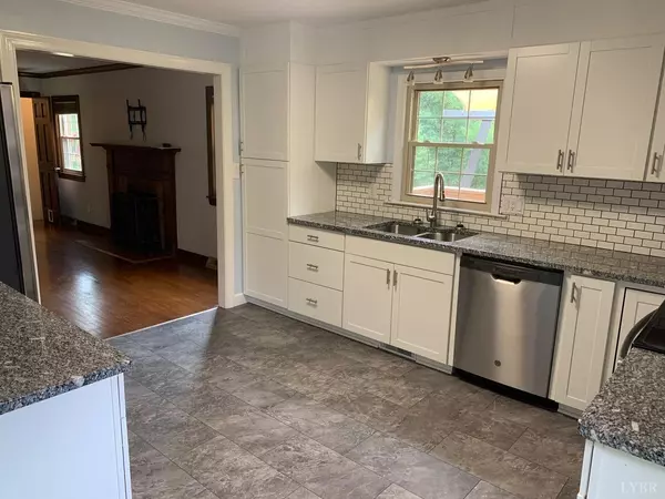 Lynchburg, VA 24502,219 Chesterfield RD