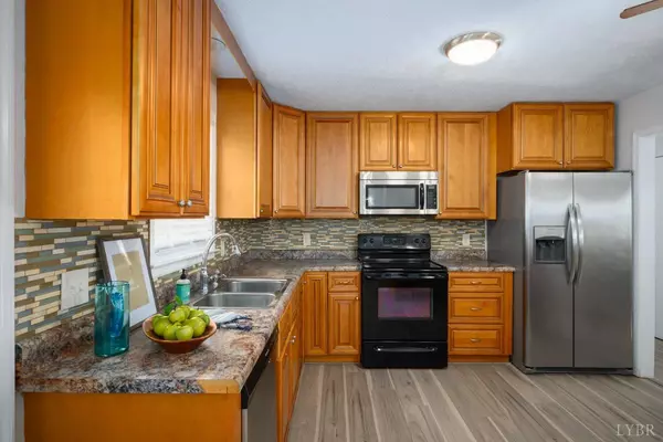 Forest, VA 24551,300 Casaloma DR