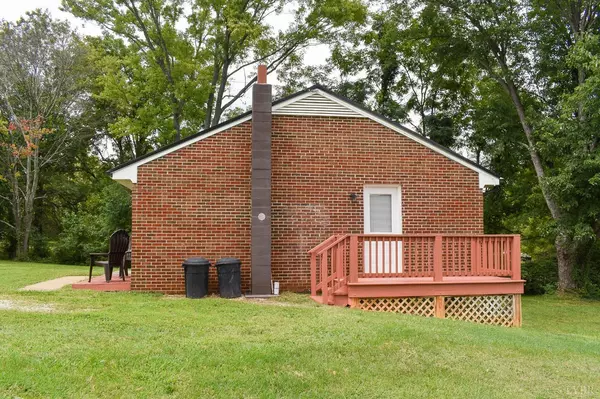 Amherst, VA 24521,588 Patrick Henry HWY