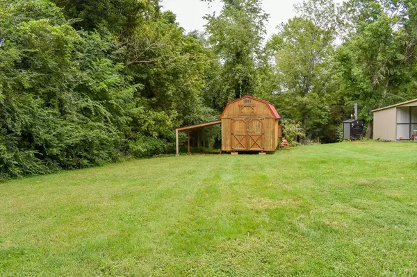 Amherst, VA 24521,588 Patrick Henry HWY