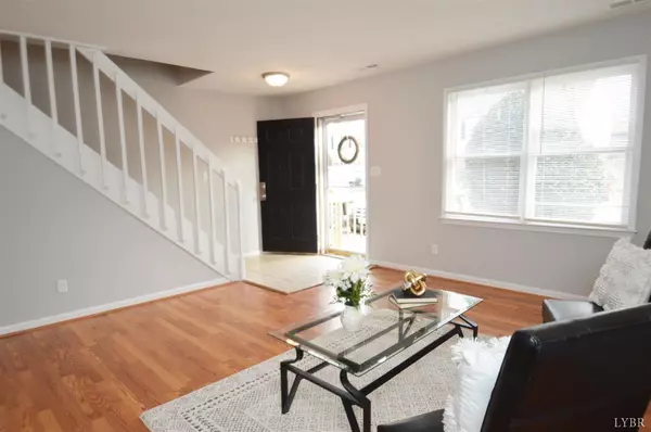 Lynchburg, VA 24502,542 Leesville RD