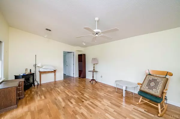 Big Island, VA 24526,1363 Red Hill RD