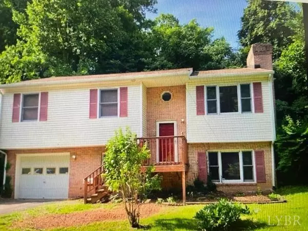 2832 Lansing DR, Roanoke, VA 24015