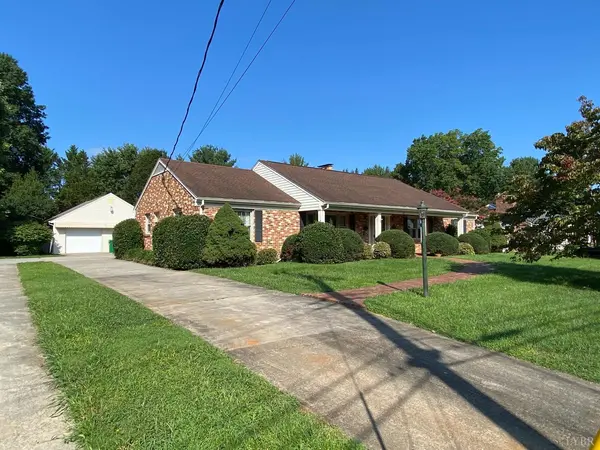 Lynchburg, VA 24502,723 Chinook PL