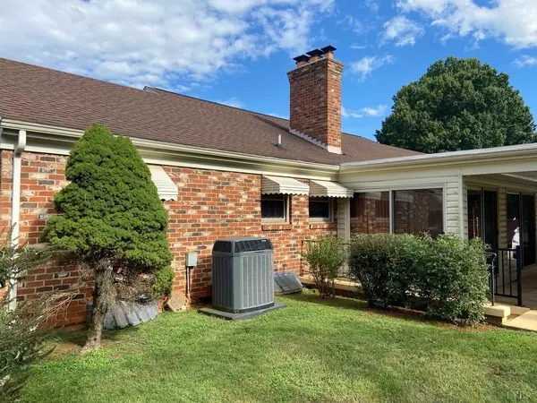 Lynchburg, VA 24502,723 Chinook PL