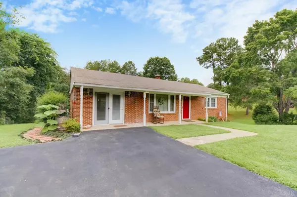 Appomattox, VA 24522,3829 River Ridge RD