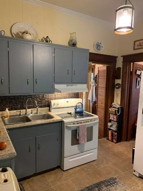 Dillwyn, VA 23936,16464 N James Madison HWY