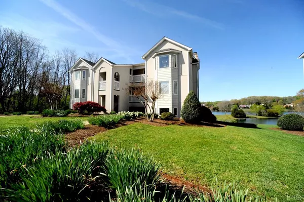 714 Ivy Lake Dr., Forest, VA 24551