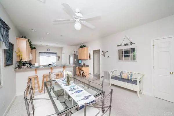 Huddleston, VA 24104,1019 Mariners Way WAY