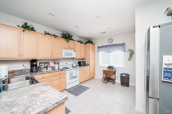 Huddleston, VA 24104,1019 Mariners Way WAY