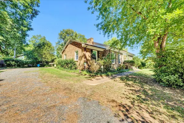 Gladys, VA 24554,4480 Pigeon Run RD