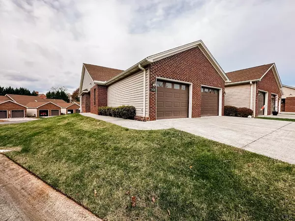 1406 Valley Vista LN, Forest, VA 24551