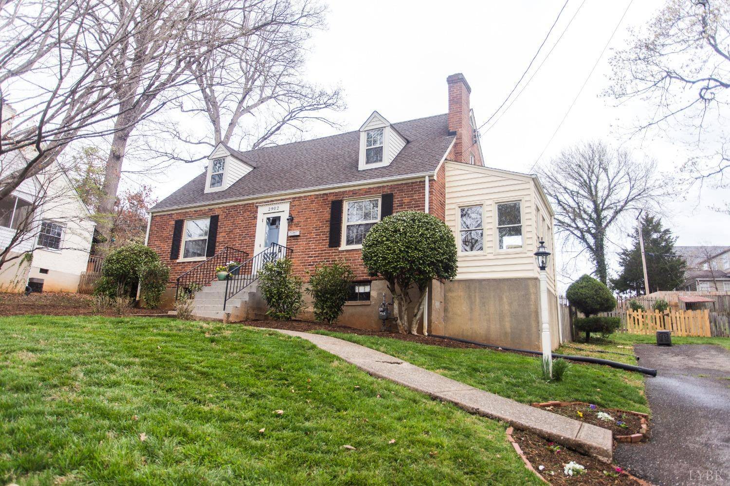 2902 Dellwood CIR, Lynchburg, VA 24503