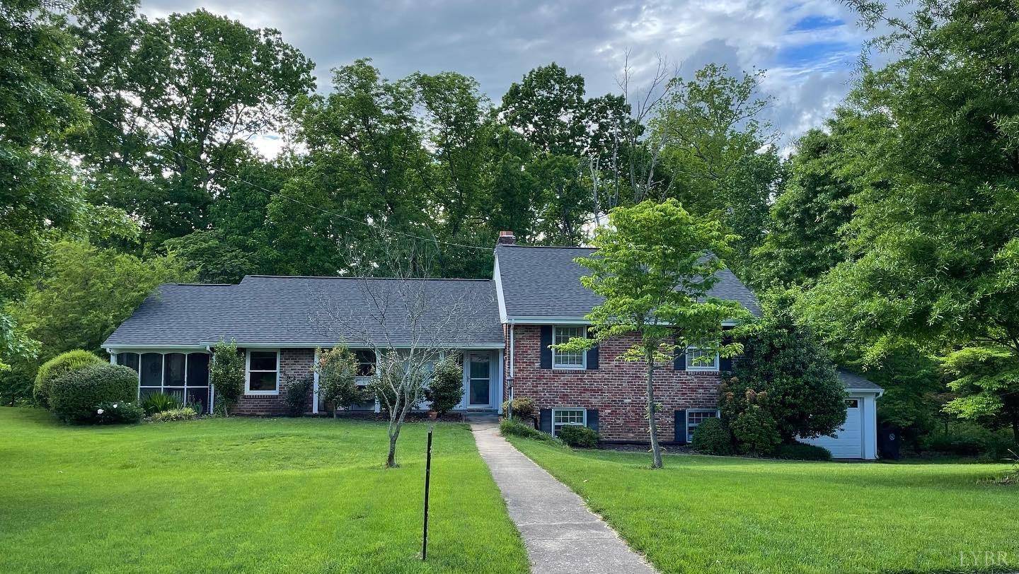 1519 Club Dr., Lynchburg, VA 24503