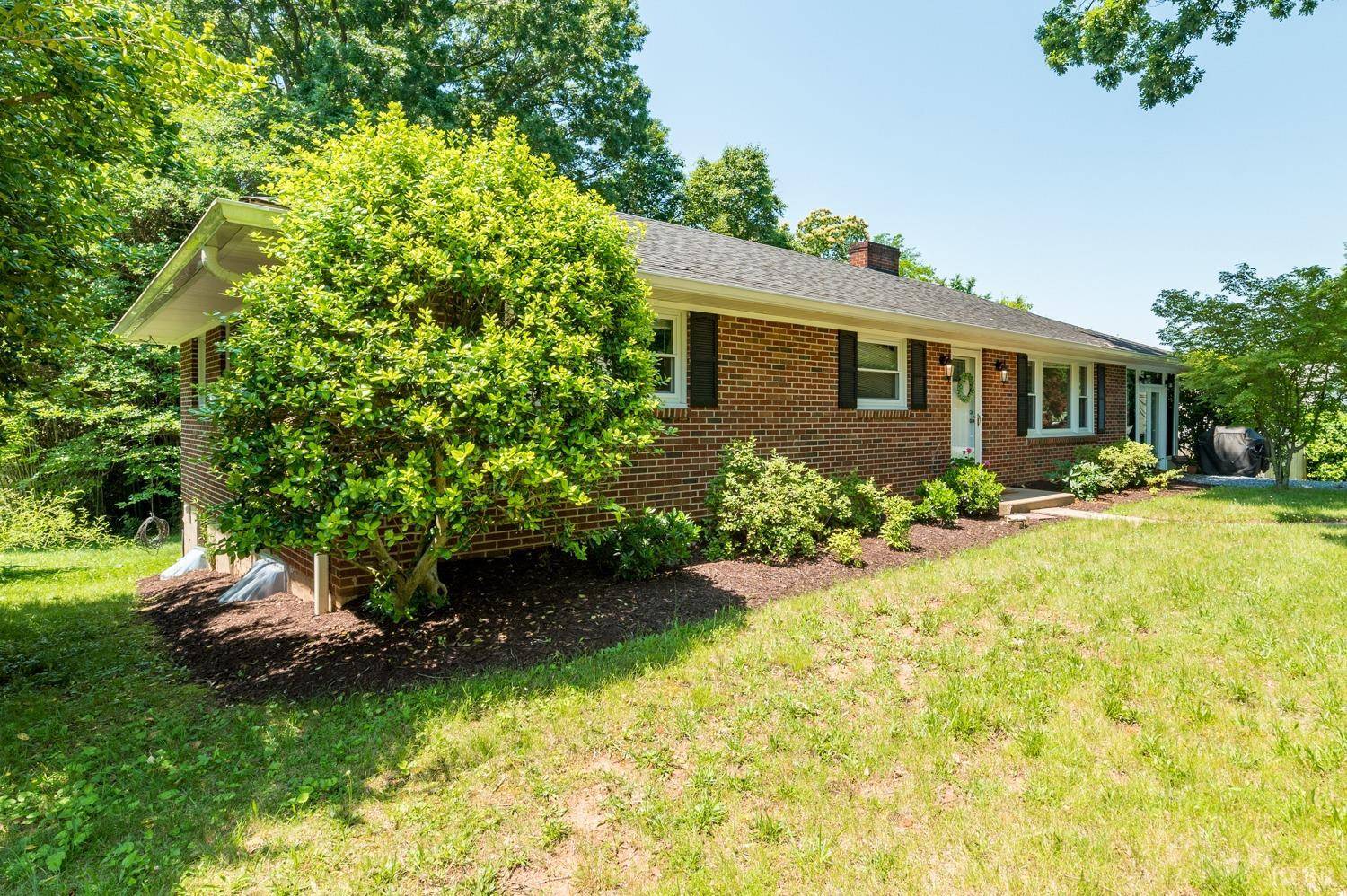 Lynchburg, VA 24503,4815 Boonsboro RD