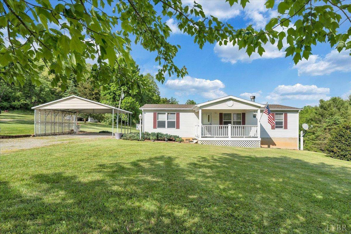 2012 Houston Mines RD, Troutville, VA 24175