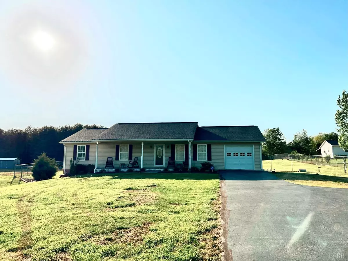 Ringgold, VA 24586,1009 Fall Creek RD