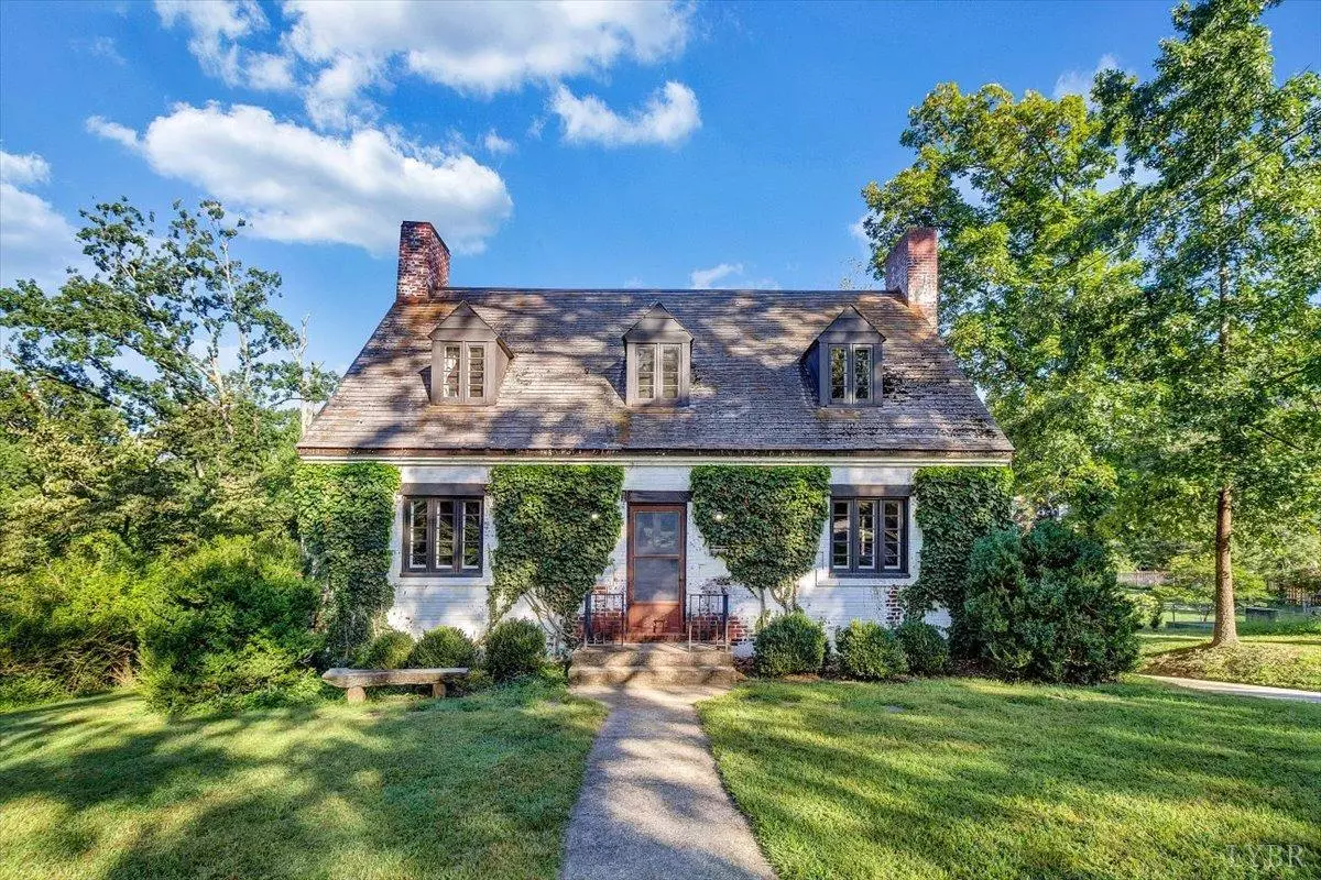 Lynchburg, VA 24503,2111 Link RD