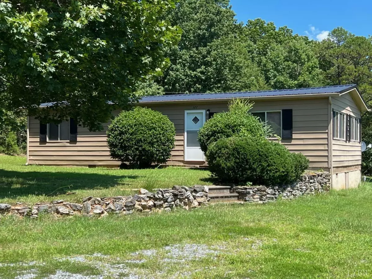 Rustburg, VA 24588,322 Warm Breeze LN