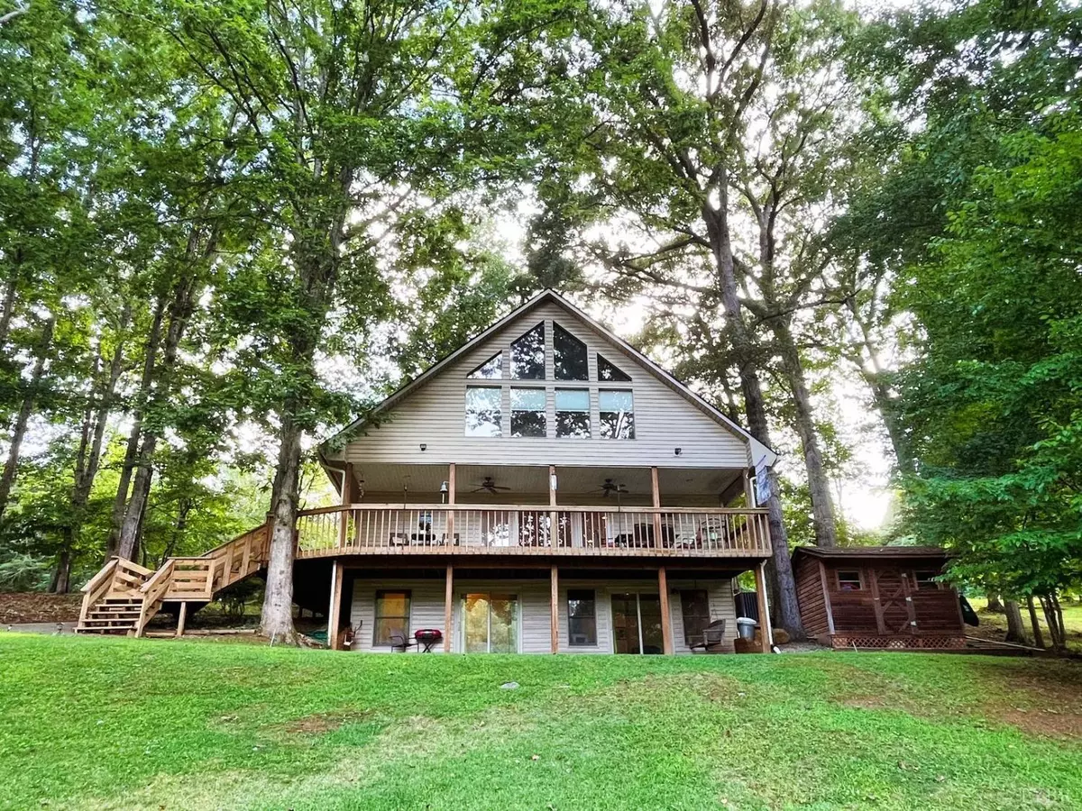 Moneta, VA 24121,1010 Parkside DR