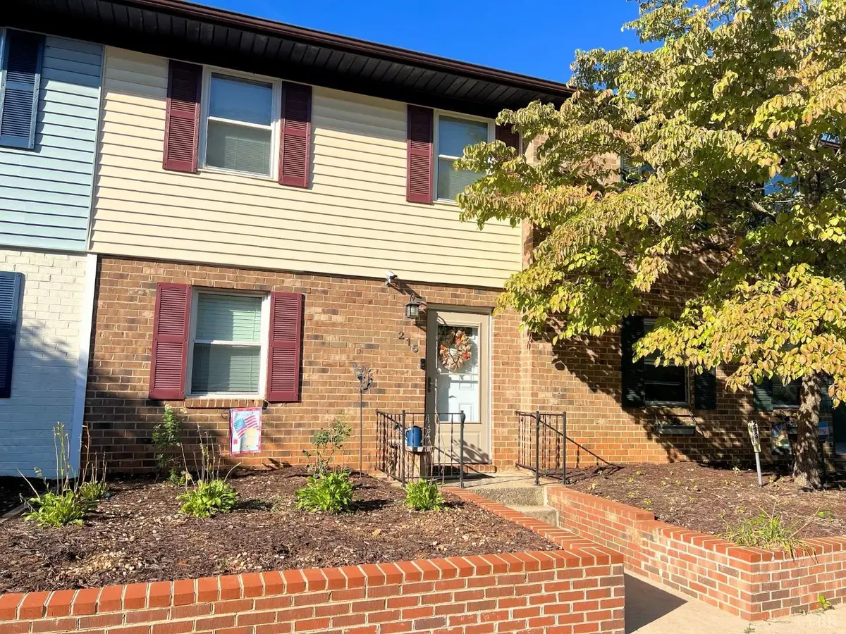 215 Belle Terre DR, Lynchburg, VA 24501