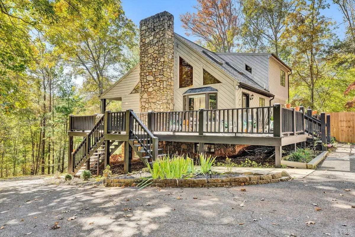 Goode, VA 24556,5600 Old Cifax RD