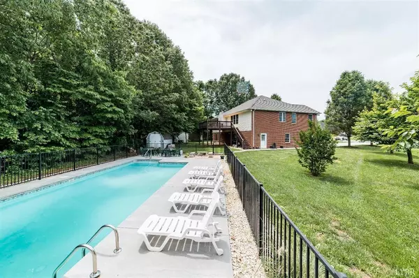 Forest, VA 24551,1060 Pond View CIR