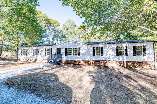 3044 Leda Road, Nathalie, VA 24577