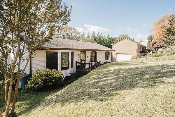 Vinton, VA 24179,1031 Jeanette AVE