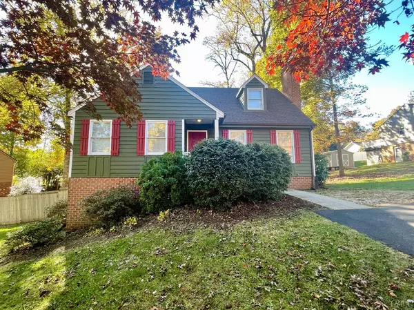 Forest, VA 24551,208 Colonial CT