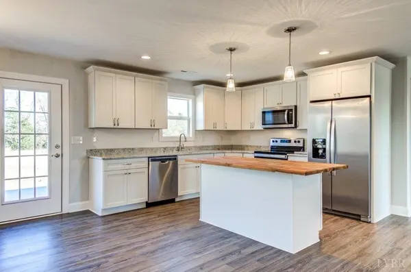 Gladys, VA 24554,448 Collins Ferry RD